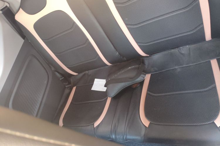 五菱汽车 宏光MINIEV 2022款 GAMEBOY 200km 玩咖款 磷酸铁锂中控内饰21