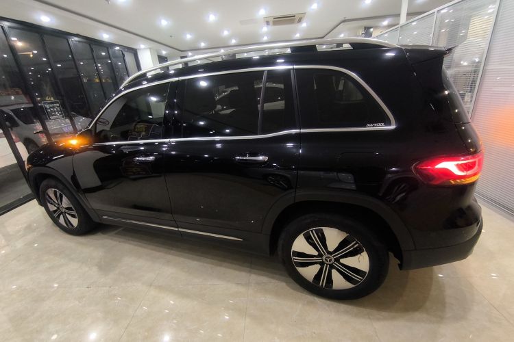 奔驰EQB 2022款 EQB 260车身外观4