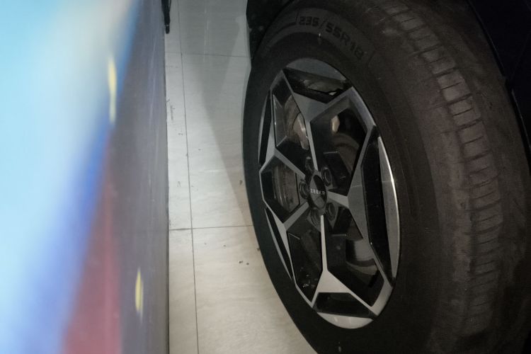 极氪X 2025款 五座后驱版车身外观6008