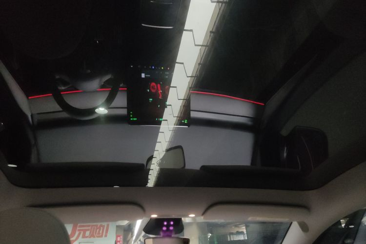 特斯拉 Model Y 2024款 后轮驱动版中控内饰22