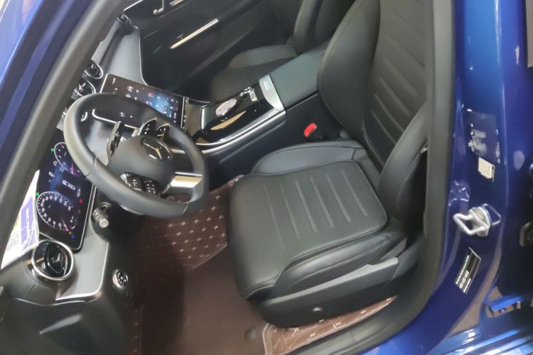 奔驰C级 2022款 改款 C 200 L 运动版局部细节19