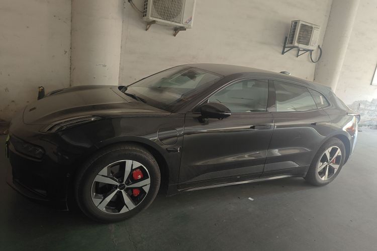 极氪001 2022款 长续航双电机 WE版车身外观4