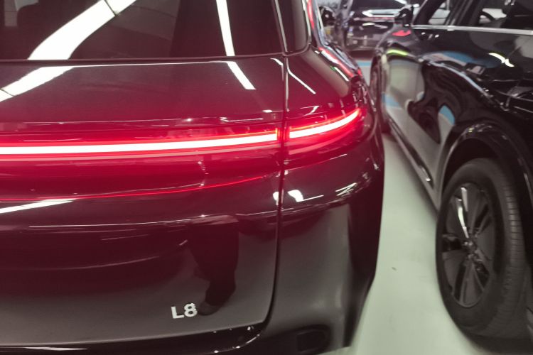 理想汽车 理想L8 2024款 Max车身外观9