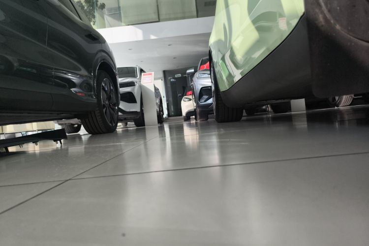 特斯拉 Model Y 2022款 改款 后轮驱动版局部细节9001