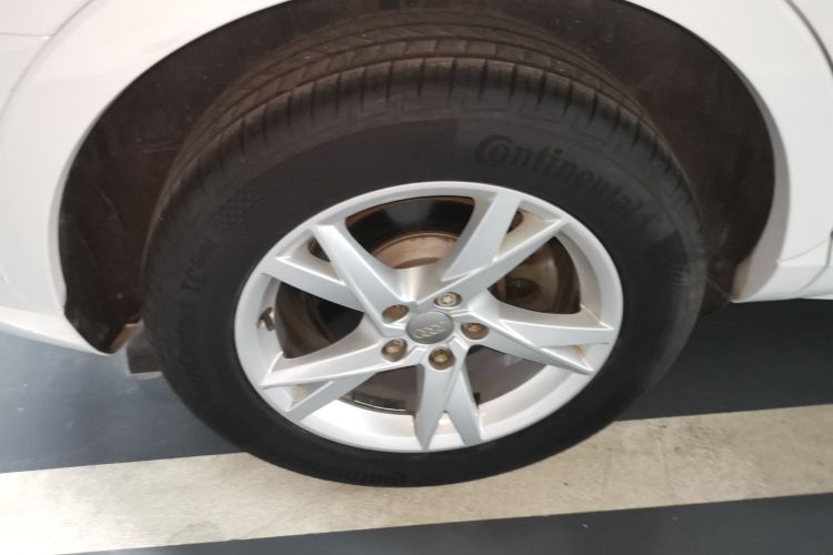 奥迪Q3 2017款 30 TFSI 时尚型车身外观56