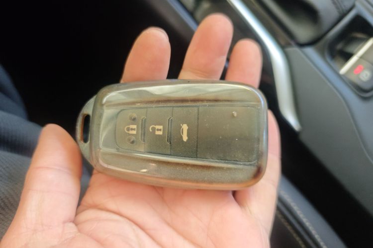 丰田 卡罗拉 2021款 双擎 1.8L E-CVT精英版中控内饰7001