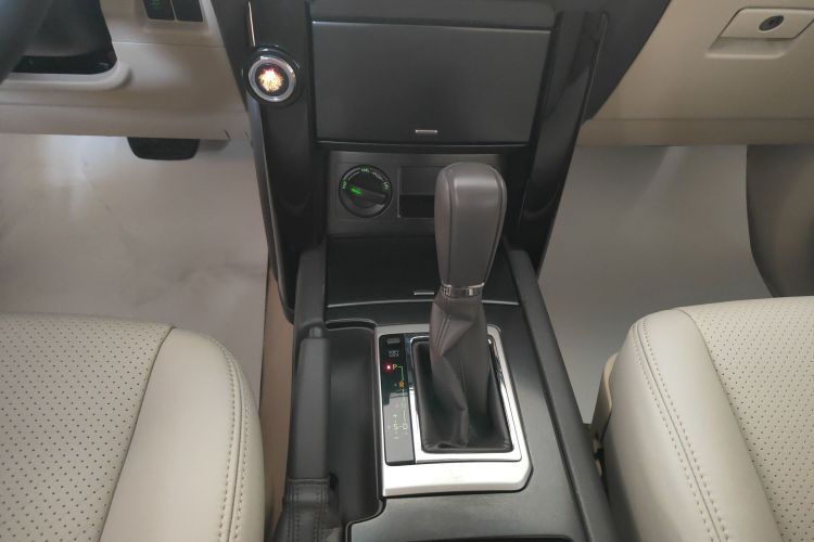 丰田 普拉多（平行进口） 局部细节18