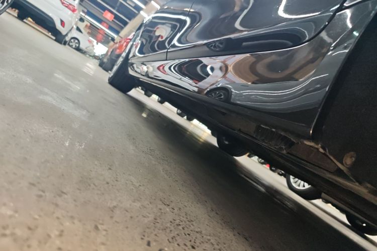 宝马5系 2014款 528Li 领先型局部细节9002