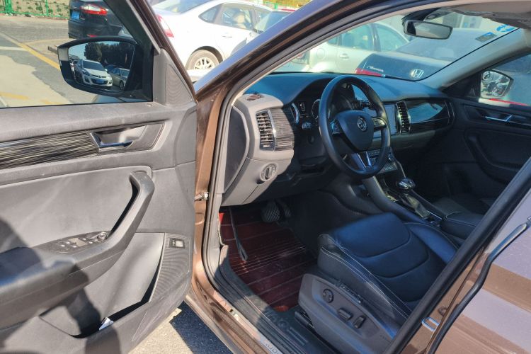 斯柯达 柯迪亚克 2018款 改款 TSI330 7座两驱豪华优享版中控内饰7003