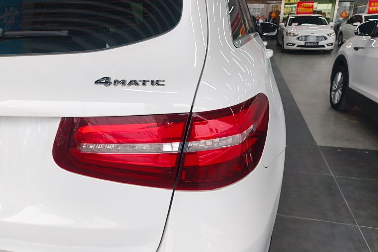 奔驰GLC 2018款 改款 GLC 260 4MATIC 动感型车身外观6006