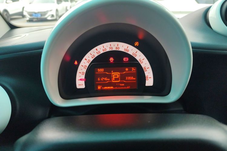 smart fortwo 2015款 1.0L 52千瓦硬顶灵动版局部细节14