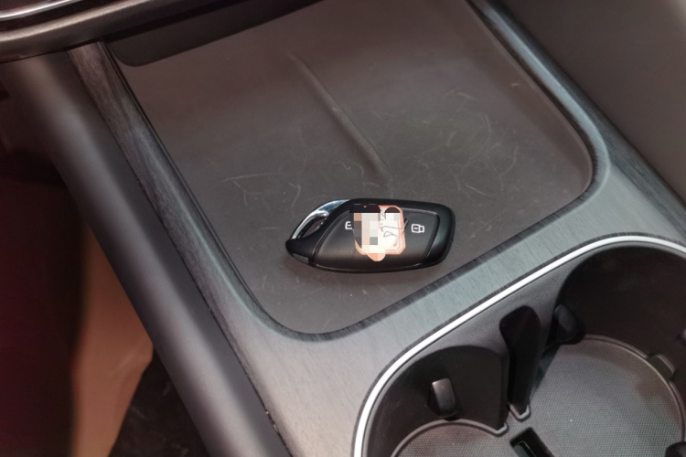 荣威D7 2025款 DMH 125km 世界冠军版中控内饰11