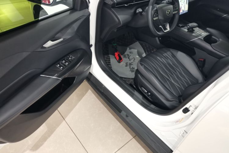 长安 逸动 2024款 1.5T GDI自动 旗舰型中控内饰20