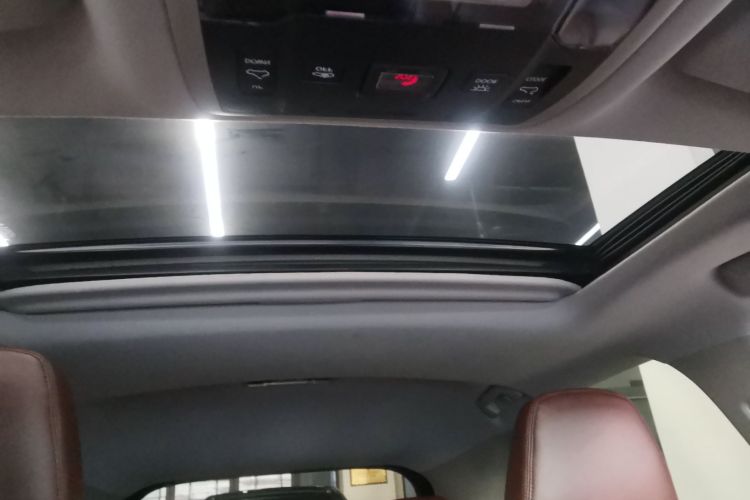 雷克萨斯RX 2020款 改款 300 两驱精英版中控内饰22