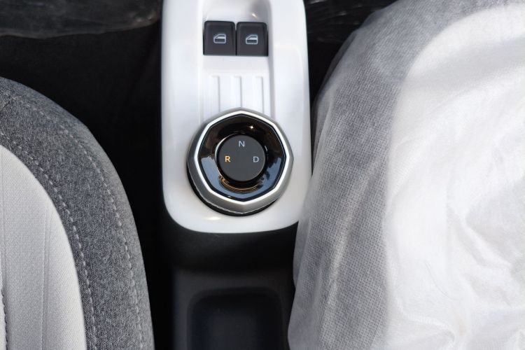 吉利银河 熊猫 2025款 210km 元气熊中控内饰18