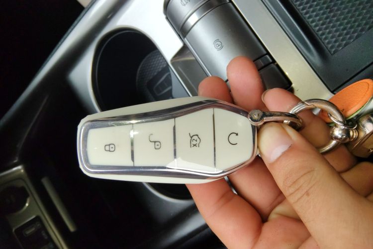 比亚迪 海豚 2023款 420km 时尚版中控内饰7001