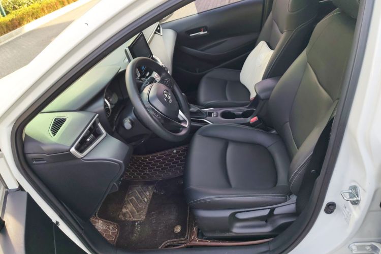 丰田 卡罗拉 2021款 TNGA 1.5L CVT精英版中控内饰19