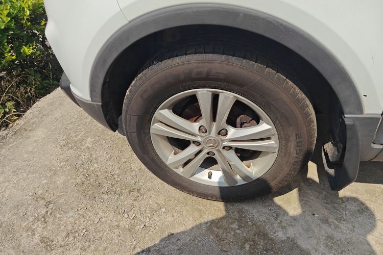 北汽幻速S3 2017款 1.5L 手动豪华型车身外观35