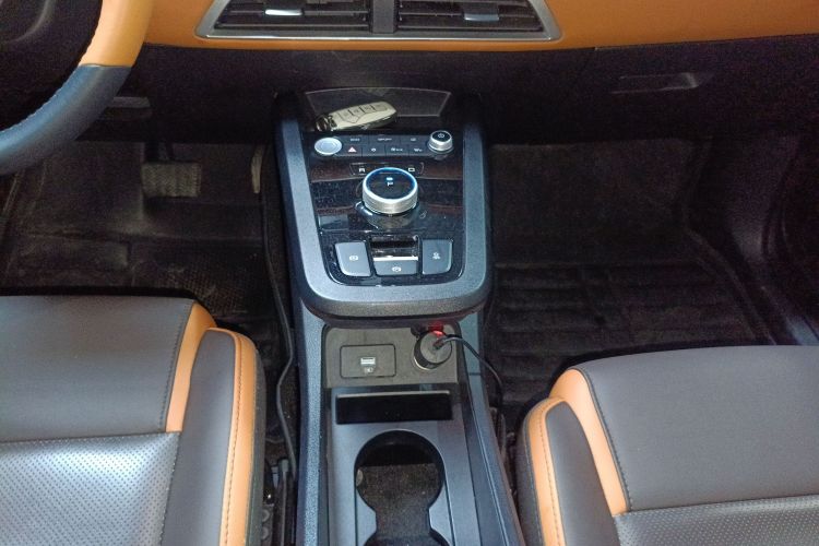 比亚迪e2 2021款 豪华型中控内饰18