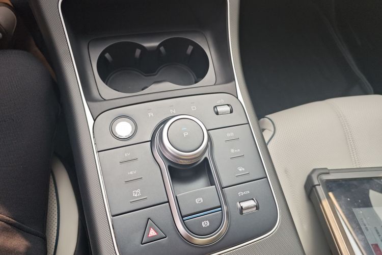 比亚迪 驱逐舰05 2024款 荣耀版 DM-i 55KM 豪华型中控内饰18