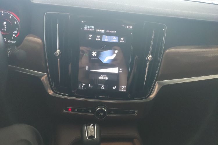 沃尔沃S90 2019款 T5 智远版中控内饰16