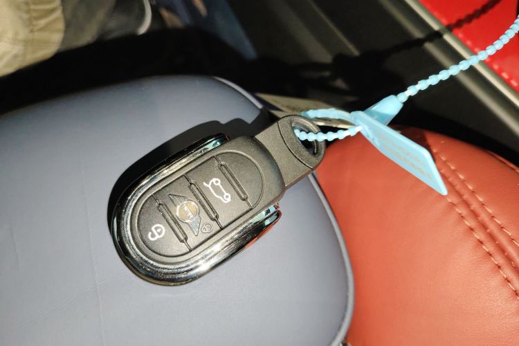 MINI JCW COUNTRYMAN 2021款 2.0T JOHN COOPER WORKS ALL-IN中控内饰11