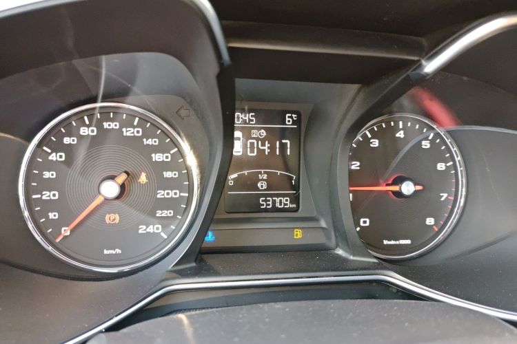 名爵 MG6 2017款 20T 手动豪华智联版 国V中控内饰14