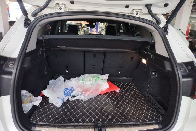 宝马X1 2016款 sDrive18Li 时尚型中控内饰23