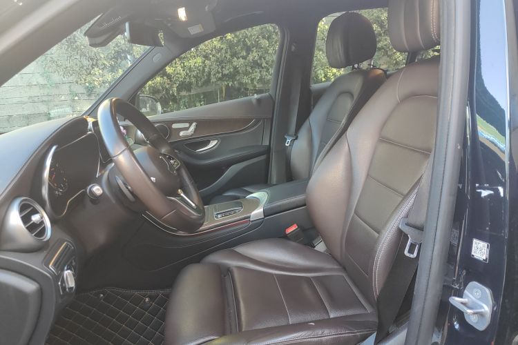 奔驰GLC 2020款 GLC 260 L 4MATIC 豪华型中控内饰19