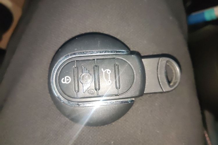 MINI 2019款 1.5T ONE PLUS中控内饰7001