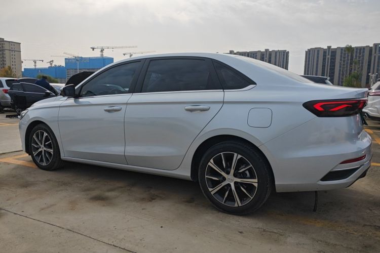 吉利汽车 帝豪 2022款 第4代 1.5L CVT旗舰型车身外观6003