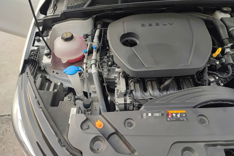 吉利汽车 帝豪 2026款 第4代 400万纪念款 1.5L 手动超越型机舱底盘25