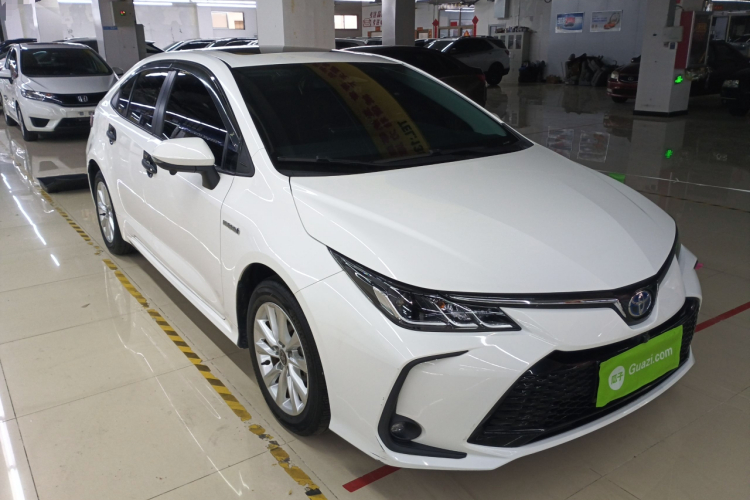 丰田 卡罗拉 2023款 1.8L 智能电混双擎 精英版车身外观3