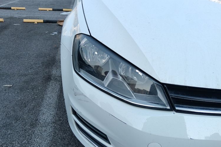 大众 高尔夫 2015款 1.4TSI 自动豪华型车身外观8