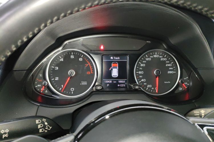 奥迪Q5 2013款 40 TFSI 豪华型中控内饰14