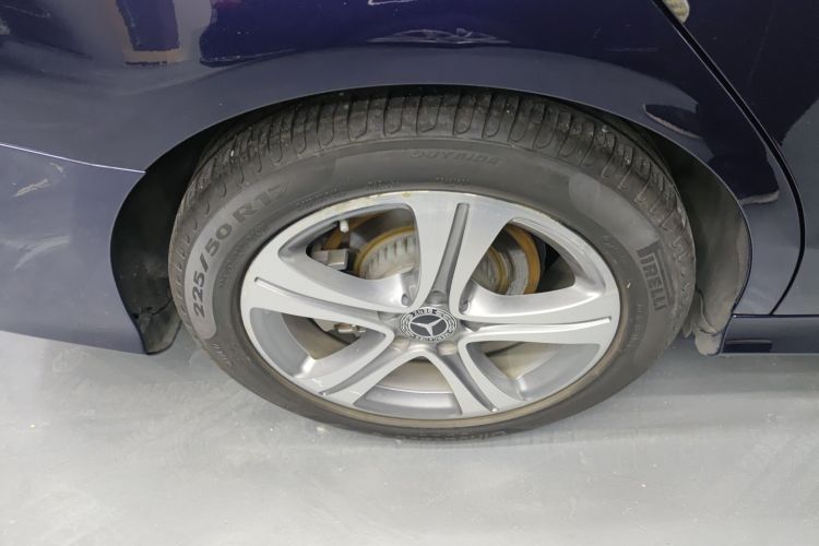 奔驰C级 2020款 C 260 L 运动版车身外观6008