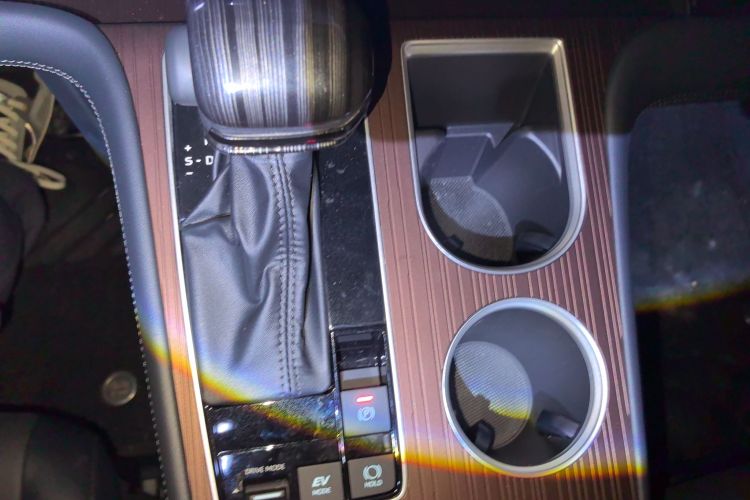 丰田 格瑞维亚 2026款 2.5L混动 舒适版中控内饰18