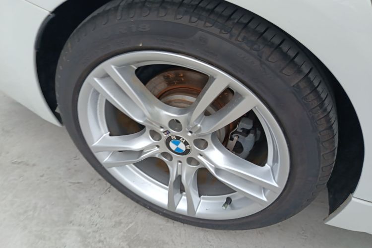 宝马3系 2018款 320Li 领先型M运动套装车身外观6008