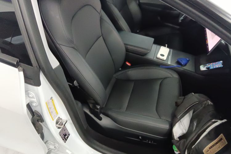 特斯拉 Model 3 2023款 后轮驱动版局部细节41