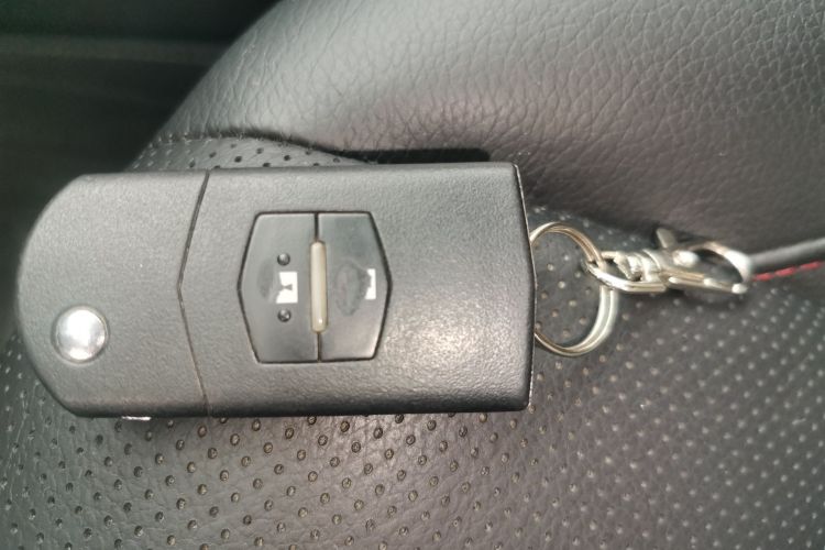 马自达6 2015款 2.0L 自动豪华型中控内饰11