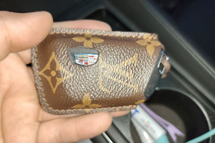 凯迪拉克CT5 2023款 28T 豪华型（标准版）中控内饰7001