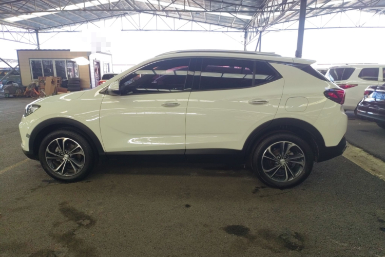 别克 昂科拉GX 2020款 20T 自动四驱全能旗舰型车身外观4