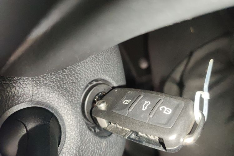 大众 2019款 改款 宝来·传奇 1.5L 自动时尚型 国VI中控内饰11