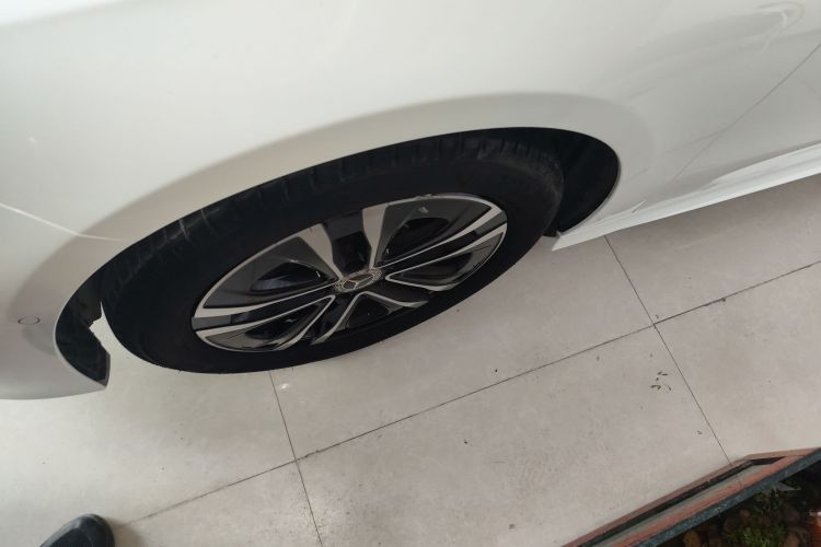 奔驰A级 2023款 A 200 L 动感型车身外观6007