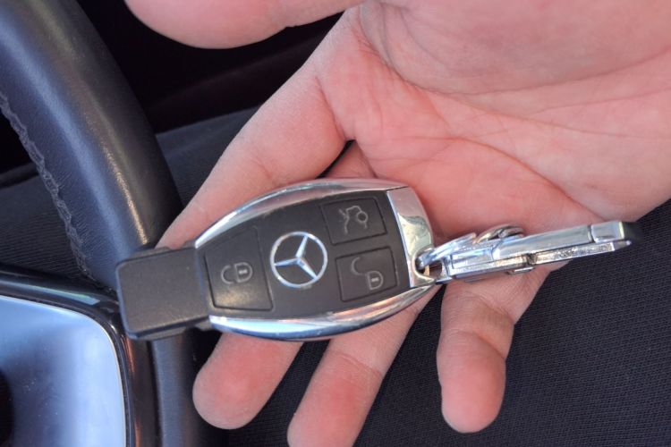 奔驰C级 2016款 C 180 L 运动型中控内饰11