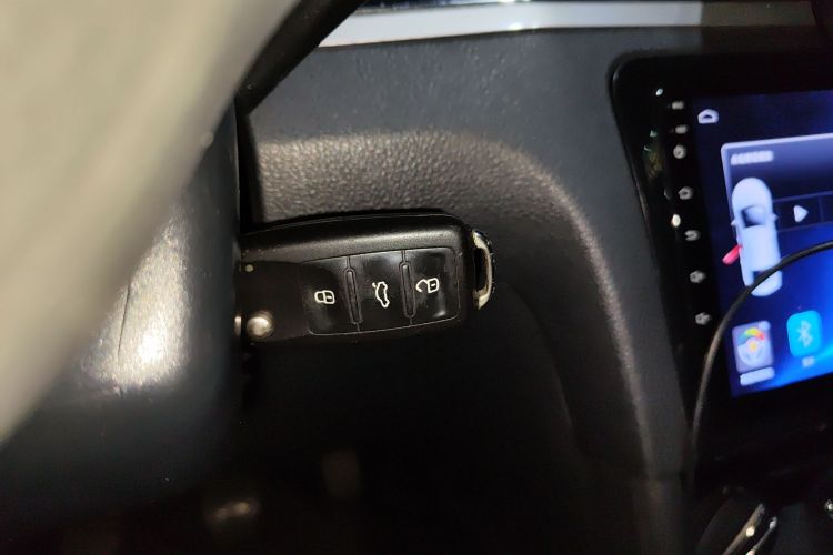 大众 宝来 2015款 质惠版 1.6L 手动舒适型中控内饰11