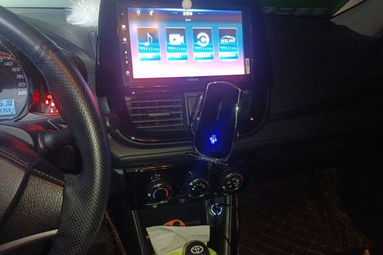 丰田 威驰FS 2021款 1.5L CVT锋驰版中控内饰16