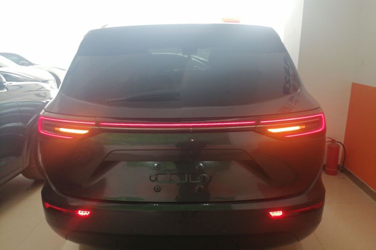 鸿蒙智行 问界M7 2022款 1.5T 后驱舒适版车身外观6