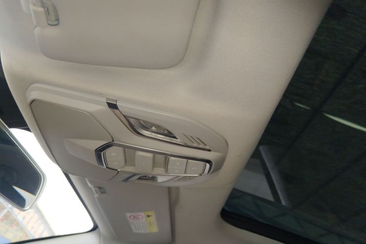 宝骏RS-3 2020款 1.5L 手动智能豪华型中控内饰22