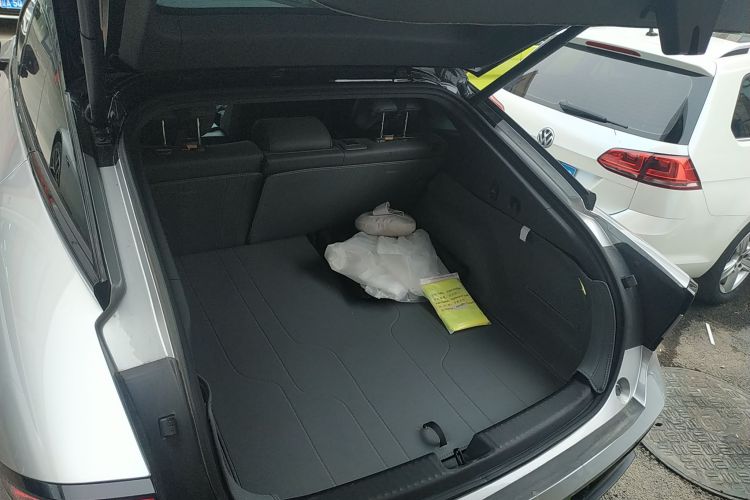 小鹏P7+ 2024款 长续航 Max中控内饰23